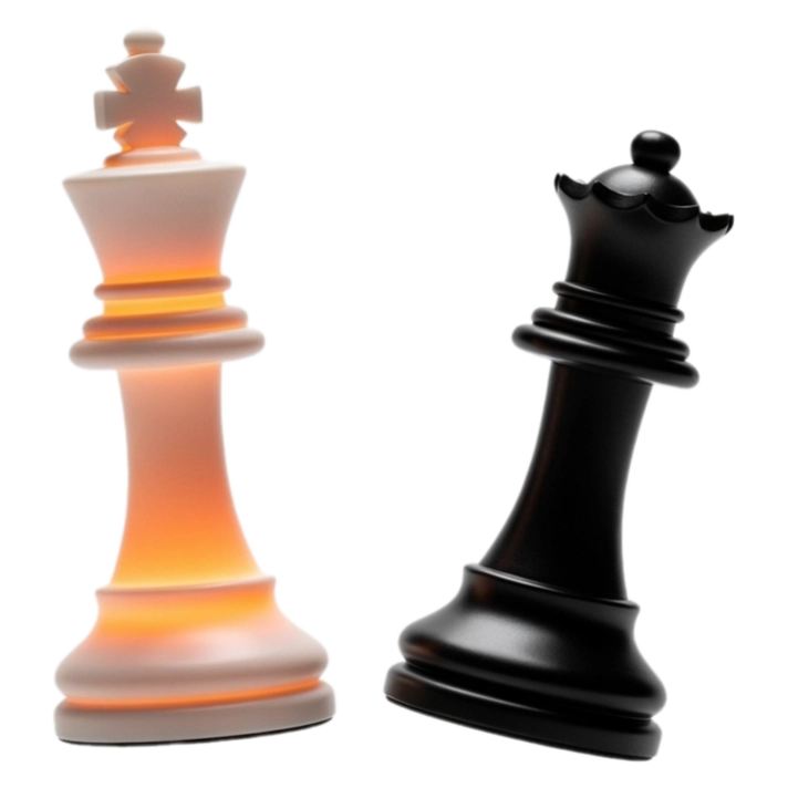 Dos piezas de ajedrez, un rey blanco que brilla con una luz naranja y un rey negro, se inclinan una hacia la otra sobre un fondo transparente, sugiriendo un cara a cara: una evocadora imagen creada por Sentinel Studio.